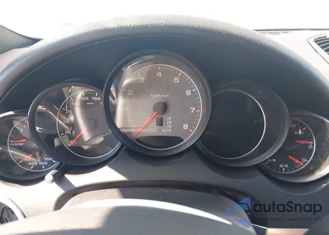 2013 Porsche Cayenne Hybrid S z USA, uszkodzony, nr VIN WP1AE2A26DLA14490